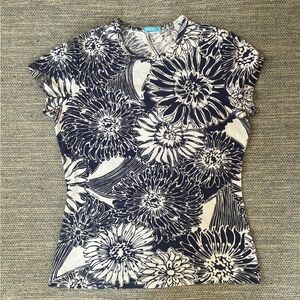 J. McLaughlin Navy and White Floral Short Sleeve Top Medium